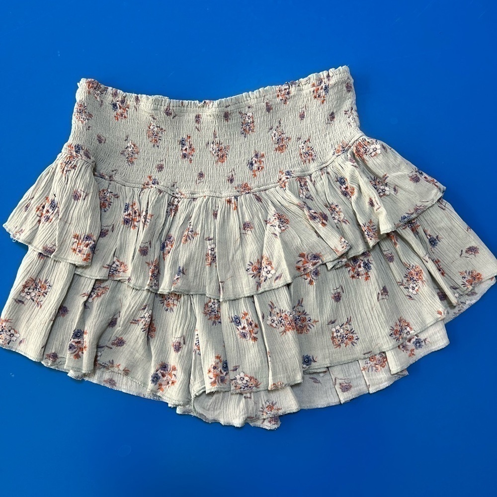 Self Ruffle Skirt. Excellent Condition. Gently Worn.size L